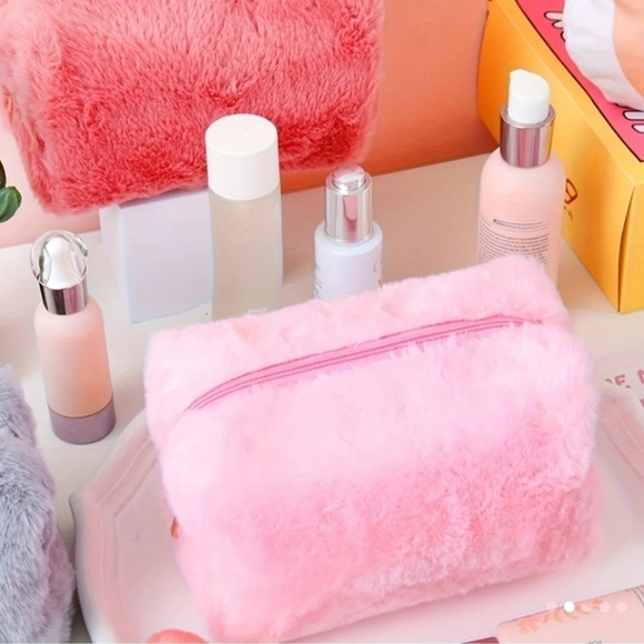 Plush Cosmetic Makeup Bag - Picture 8 of 10